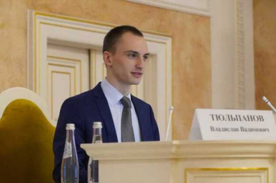 Владислав Тюльпанов опровергает причастность к «Единой России» после недавнего происшествия