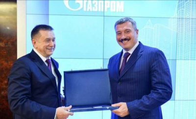 Мост через Лену превратили в белое золото