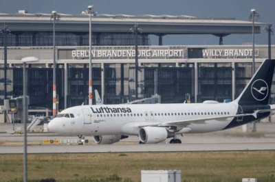 Берлинский аэропорт остановил все рейсы по причине забастовки сотрудников