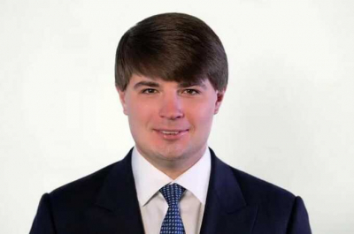 Экс-помощник министра Александр Хотулев и госконтракты: как семейный бизнес &laquo;Рост Мед&raquo; резко вырос на миллионах из бюджета