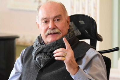 Никита Михалков получает миллионы бюджетных рублей за пропагандистские YouTube-шоу &laquo;БесогонТВ&raquo; и &laquo;Беседы о важном&raquo;