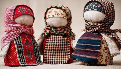 Бабродвиж в Новосибирске: концерт «День стариной музыки», мастер-класс «Светотень» и спектакль «Учитель танцев»