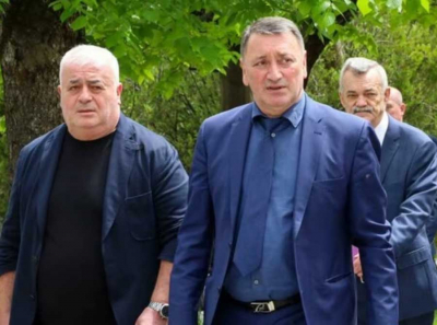 Альберт Джуссоев и ВТБ: распил денег на газопроводе Дзуарикау-Цхинвал, алмазы из Еревана и торговля оружием для боевиков
