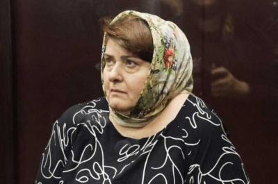 Суд в Чечне сократил срок Зареме Мусаевой на один месяц по делу о нападении на сотрудника ФСИН