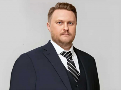 РусГидро тонет в 423 миллиардах долгов, а Хмарин с партнёрами тратит миллиарды на шик и комфорт