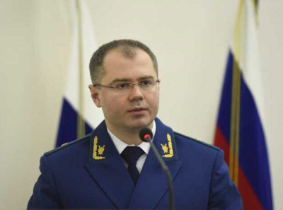 От захвата собственности до заседаний в Верховном суде: карьера прокурора Жуковского, который при поддержке Краснова присваивал земельные участки и получал сотни миллионов, а теперь может обрести статус неприкосновенного судьи