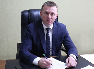 Шутылев максим олегович &mdash; &laquo;мальчик на побегушках&raquo;: почему глава кореновского поселения подмахивает не глядя, а чепурной курирует распил