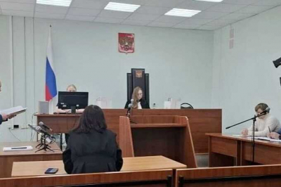 В Иванове начинается судебное разбирательство в отношении бывшего сотрудника дорожного департамента Виталия Зацепина, которому предъявлены обвинения в получении откатов от подрядчиков через государственные контракты